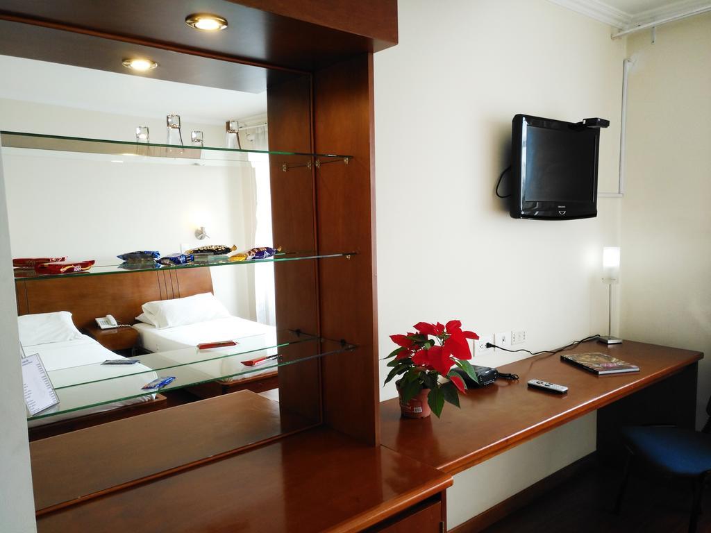 Teusaquillo Boutique Hotel Bogota Bagian luar foto