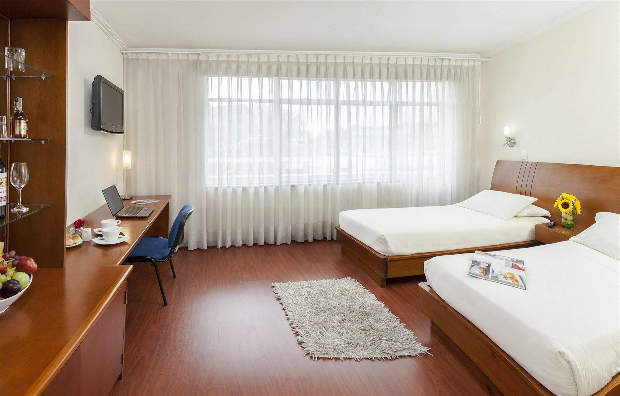 Teusaquillo Boutique Hotel Bogota Bagian luar foto